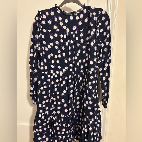 J Crew Tie Neck dress Tiered Dress in Scattered Peony- size medium. - Picture 6 of 9